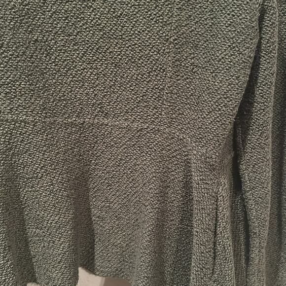 BNCI Green textured draped fitted Cardigan Sz L - Picture 4 of 5